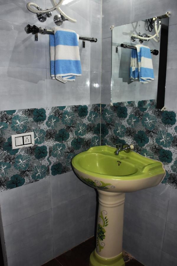 Corbett Bhavesh Home Stay Jhirna Exterior photo